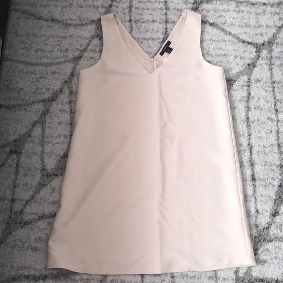 Forever 21 Dresses & Skirts - Double V Shift Dress S